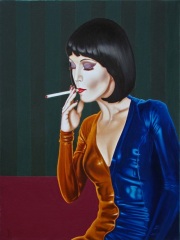 Женщина с сигаретой.